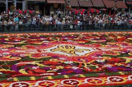 Tapis de fleurs sur la Grand Place de Bruxelles