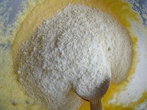 Muffins myrtille et framboise farine4