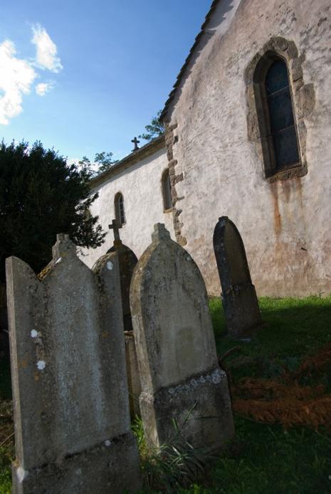 Roman, vers la fin. tombes-1024x768.1219491862.jpg