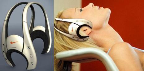 nike_feelfree_headset.jpg nike_feelfree_headset.jpg