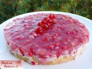 Tarte sablée, fausse amandine aux groseilles (sans oeuf)