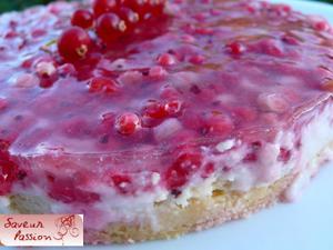 Tarte sablée, fausse amandine aux groseilles (sans oeuf)