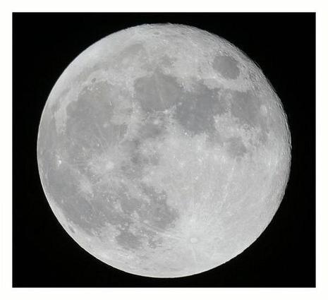 photographie de pleine lune
