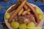 Cliquez pour agrandir : Choucroute garnie au porc (palette, jarret, poitrine, saucisses..) Choucroute garnie au porc (palette, jarret, poitrine, saucisses..)