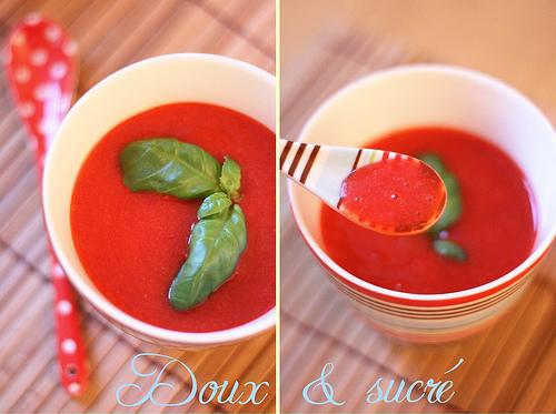 Soupe de fraises au poivron confit
