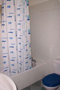 Un sticker pour ma salle de bains 100_2315