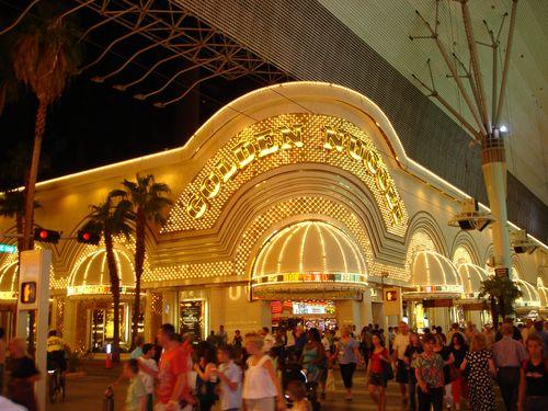 Day IV - 13/08/2008 / Se marrier à Vegas Visiter Binions et Freemont