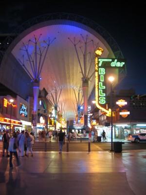 Day IV - 13/08/2008 / Se marrier à Vegas Visiter Binions et Freemont