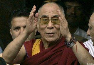 dalaï lama sorti l'hôpital