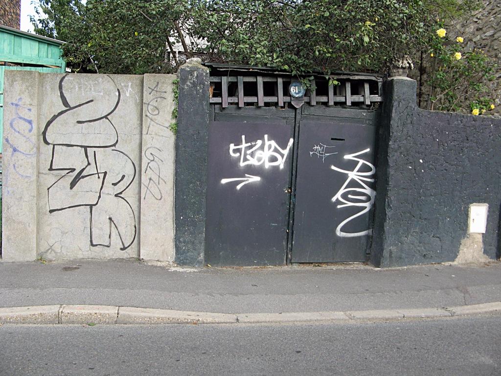 En cavale. tag-1024x768.1221114808.jpg