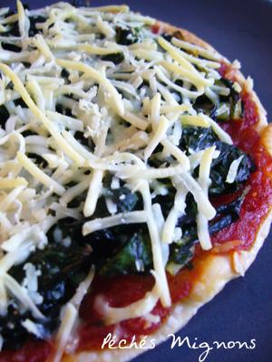 Mini pizza aux feuilles de blettes (bettes) Blettes, Fromage, Légère, Pâte feuilletée, Tomates, Pizza