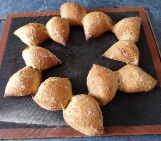 Qui veut une couronne ???