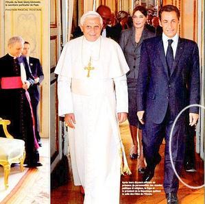 Dans Paris-Match, Nicolas Sarkozy a trois jambes