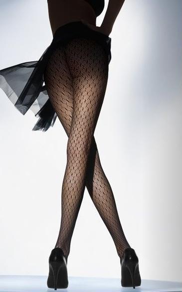 [[Jambes fines en collants noirs]]