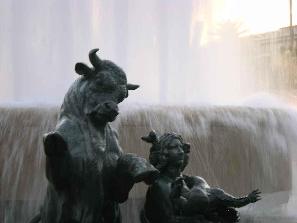  fontaine, place MASSENA, que d'eau