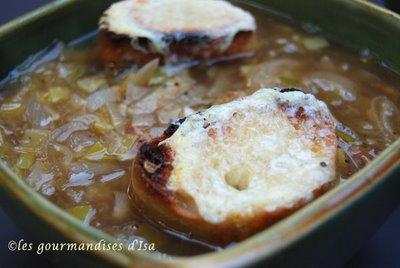 Soupe bistro à l'oignon et au poireau