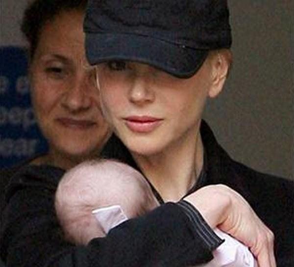 Nicole Kidman montre sa fille Sunday Rose