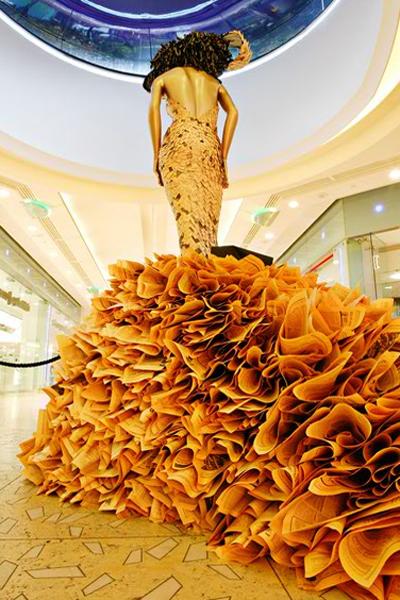 zoe-bradley-lorigami-haute-couture-L-7.jpeg