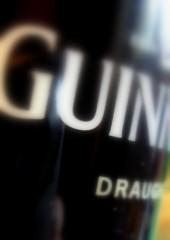 Des joues de bœuf mijotées à la Guinness et au poivre long. Oui, Madame. DSC01230.JPG