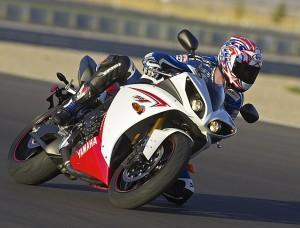 MOTO-SPORT :Yamaha R1 2009