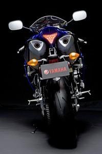 MOTO-SPORT :Yamaha R1 2009