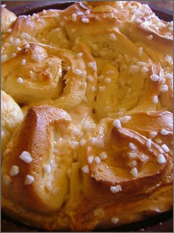 La brioche aux yaourts & à la confiture de lait La brioche aux yaourts & à la confiture de lait
