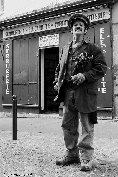 Un lien? Faites passer! : Pariscool 180035parisaldovegasruelavieuville.jpg