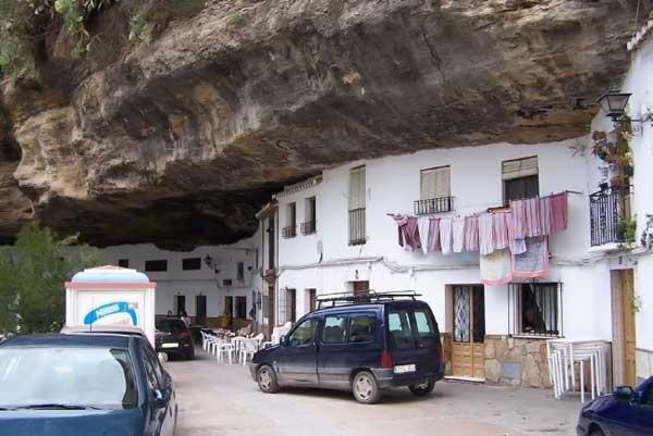 Setenil de las Bodegas