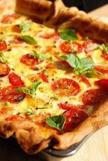 Cheese cake framboise, tarte aux tomates et p'tits sablés, résumé d'un repas d'huîtres de canapé un dimanche après-midi...