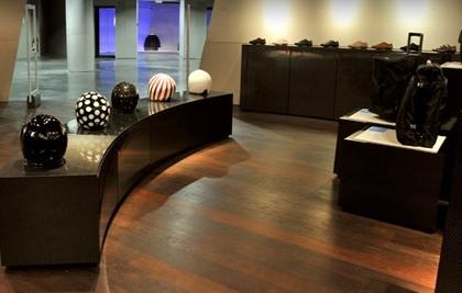 Vrouuuum de Luxe boutique.jpg