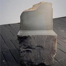 Un fauteuil dur comme un rock... max-lamb-stone8