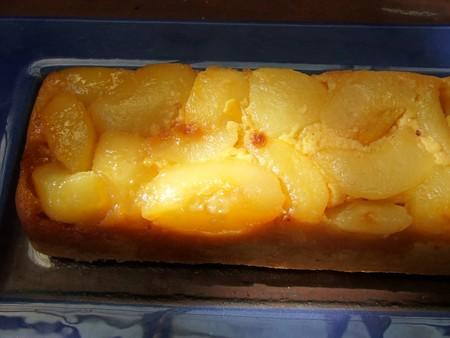 Gâteau moelleux aux nectarines blanches et amandes SANS GLUTEN DSCF6168