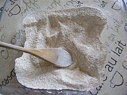 Crumble croustillant aux pommes ou aux poires. Crumble croustillant aux pommes ou aux poires.