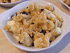 Crumble croustillant aux pommes ou aux poires. Crumble croustillant aux pommes ou aux poires.