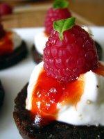L'idée du week-end : clafoutis chocolat, framboises et pommes