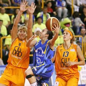 Espagne: Valence battu, Rivas en tête. Espagne: Valence battu, Rivas en tête.