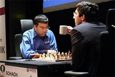 Les vidéos d'échecs de Diagonale TV Viswanathan Anand et Vladimir Kramnik au championnat du monde d'échecs 2008- photo Chessbase
