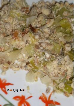 :: Crumble sans beurre aux poireaux, abricots secs & crottin de Chavignol ::