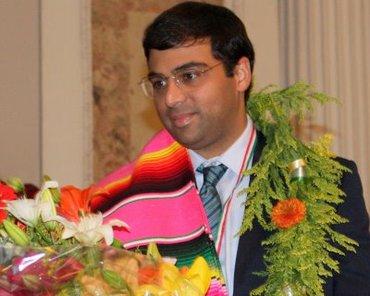 Anand, lors de la remise des prix du Championnat du Monde 2007