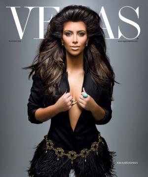 Kim Kardashian en Une de Vegas : quelle crinière !