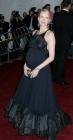 Naomi Watts enceinte de son premier enfant : sublime