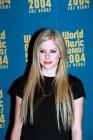 2004 : Avril Lavigne opte juste pour la longueur