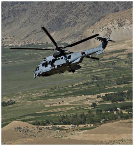 La course folle des hélicoptères français Caracal dans le ciel afghan caracal.jpg
