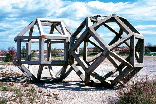Zarka Les Formes du repos #1 (Rhombi), 2001. Light-jet, 70 x 100 cm. Courtesy galerie Michel Rein, Paris