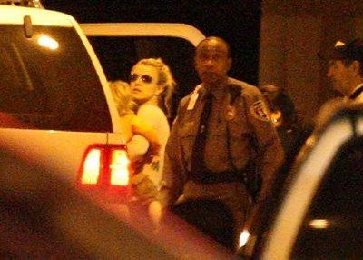 Photos exclusives Britney Spears quitte urgences avec fils