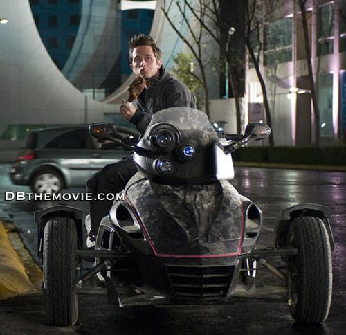 Justin Chatwin - Goku