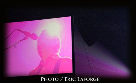 Eric, t’es le meilleur ! ericclaptonenngatifsurlcran.jpg