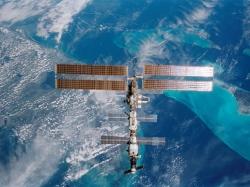 Amarrage réussi entre la navette spatiale Endeavour et la Station spatiale internationale ISS