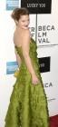 Dans cette magnifique robe verte, Drew Barrymore est ravissante et son dos aussi !