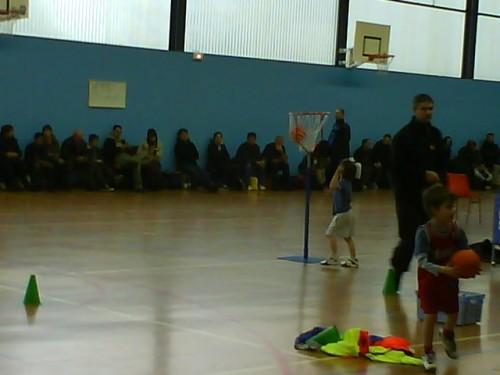 Antoine et le basket! DSC00235.JPG